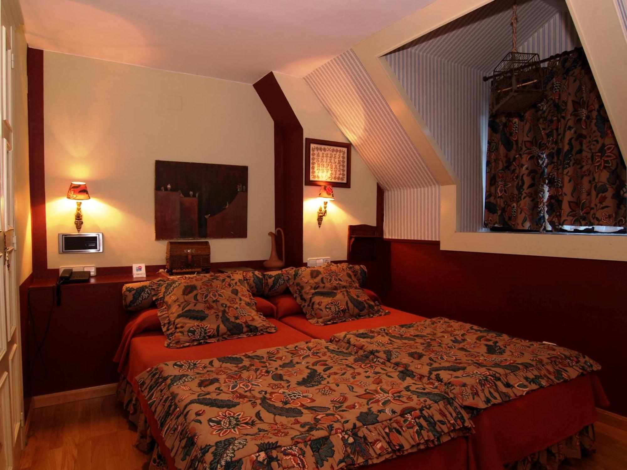 Hotel Almud サジェント・デ・ガジェゴ 部屋 写真